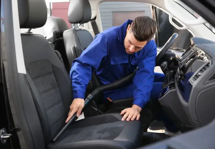 Jak odkurzyć auto na myjni? Poradnik krok po kroku i triki eksperta