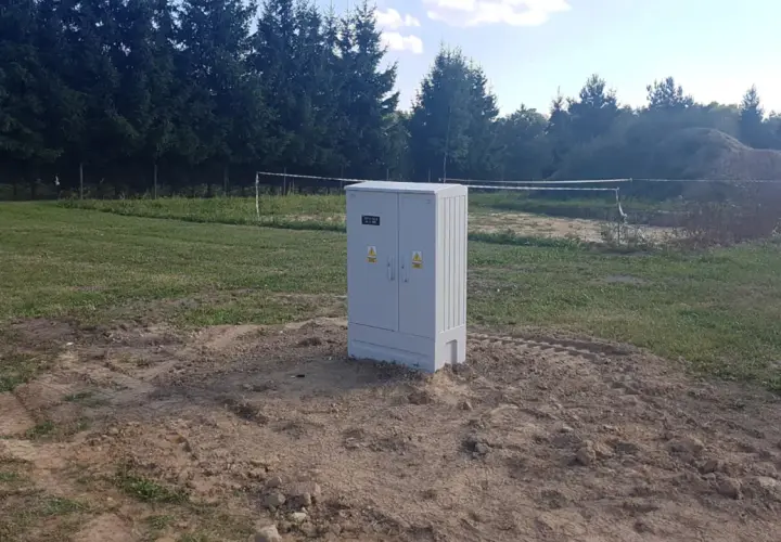 Ile kosztuje podłączenie prądu do działki rolnej? Sprawdź, co wpływa na ceny