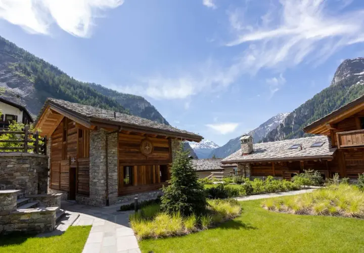 Baita in montagna: affitto o acquisto? Guida completa ai costi e sogni