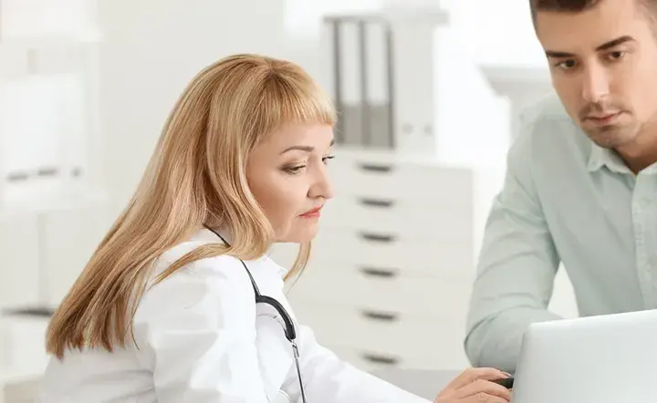 Jak wypisać receptę na leki psychotropowe i uniknąć błędów?