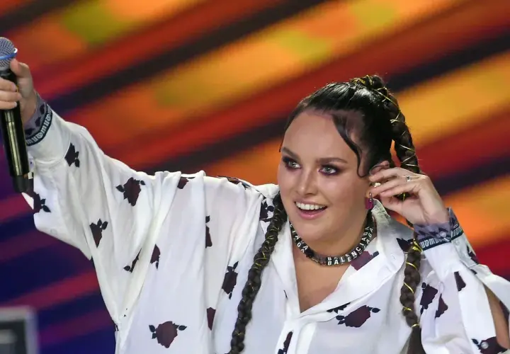 Ewa Farna: 8 kultowych piosenek, które zna każdy fan. Lista hitów