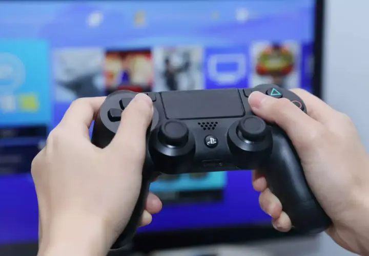 Jak podłączyć pada PS4 do PC Bluetooth? Graj wygodniej!