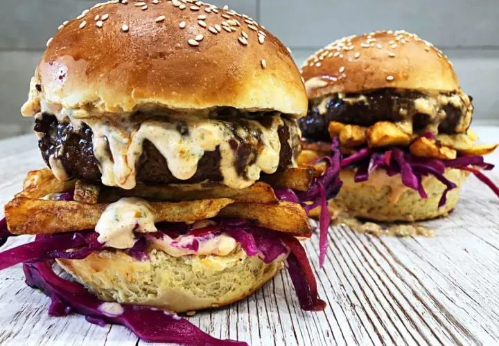 Jak złożyć hamburgera, by uniknąć nieudanych prób i zachwycić smakiem