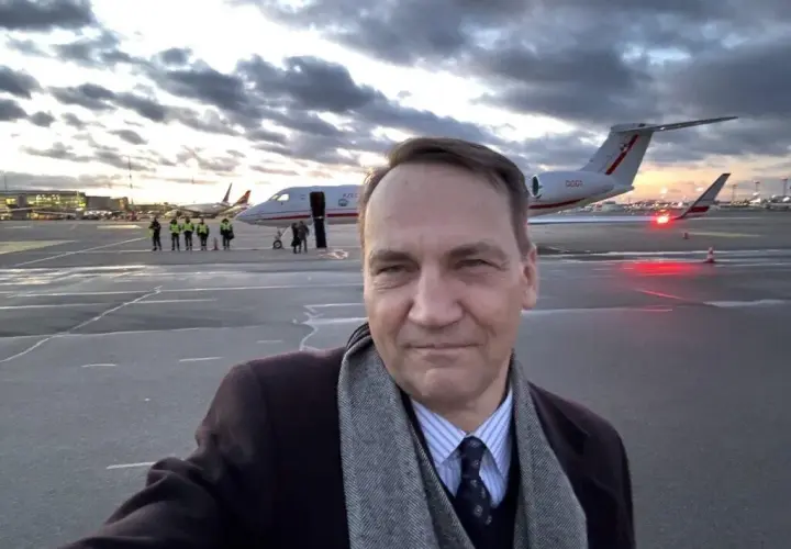 Ile lat ma Radosław Sikorski? Zaskakujące fakty o jego wieku