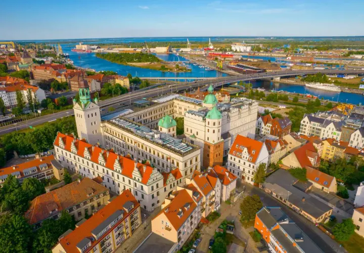 Gdzie zjeść w Szczecinie? 10 najlepszych miejsc, które musisz poznać