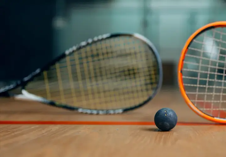 Gdzie grać w squash w Białołęce? Najlepsze korty i kluby w okolicy