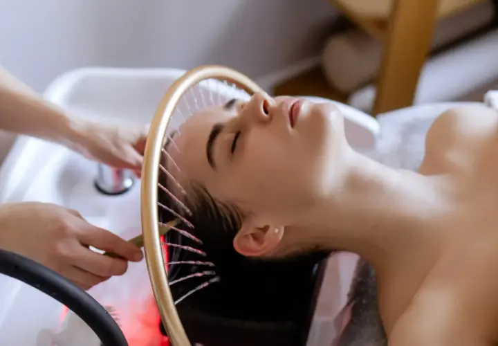 SPA dla włosów Warszawa: Regeneracja i blask od 200 zł