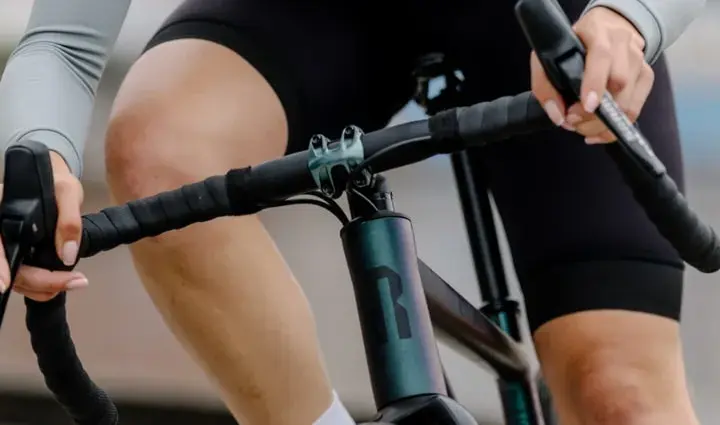 Rower gravel jaki wybrać - kluczowe cechy, które mogą Cię zaskoczyć