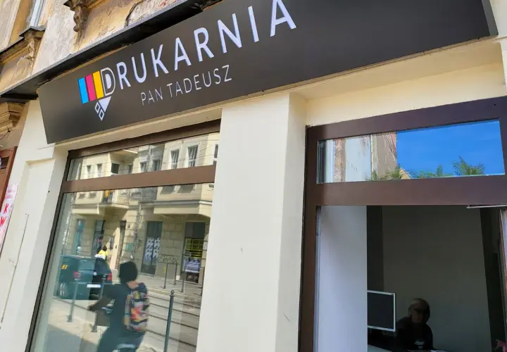 Drukarnia Colonel: Innowacyjne Usługi Poligraficzne w Krakowie