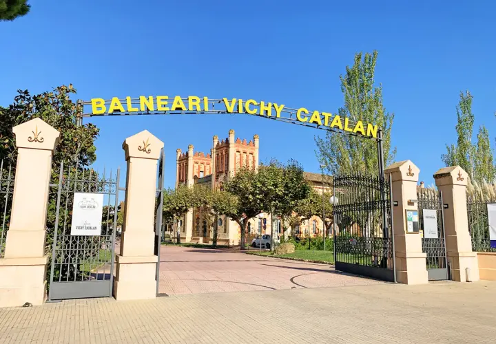 Balneario Vichy Catalan: Historia, Servicios y Experiencias Únicas