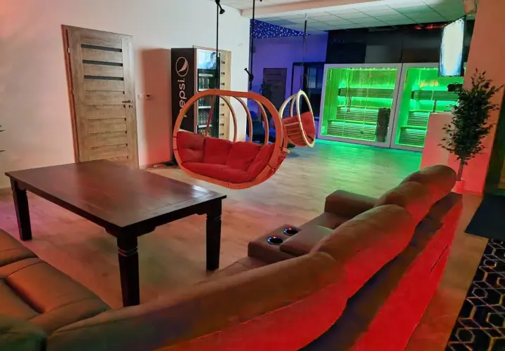 Prywatne SPA Gliwice: Jacuzzi, Sauna na Wyłączność - Idealne na Randkę