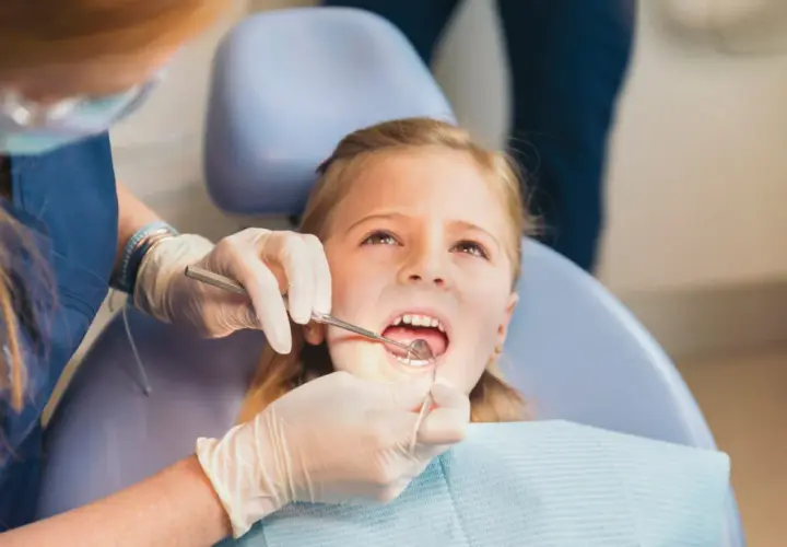 Co jest refundowane u dentysty? Sprawdź, co możesz zyskać na NFZ