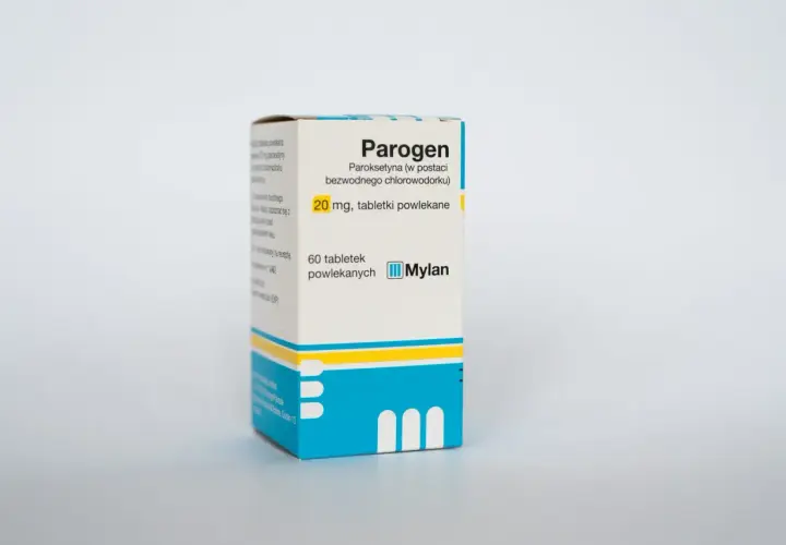 Opakowanie leku Parogen, zawierające 60 tabletek powlekanych paroksetyny 20 mg.