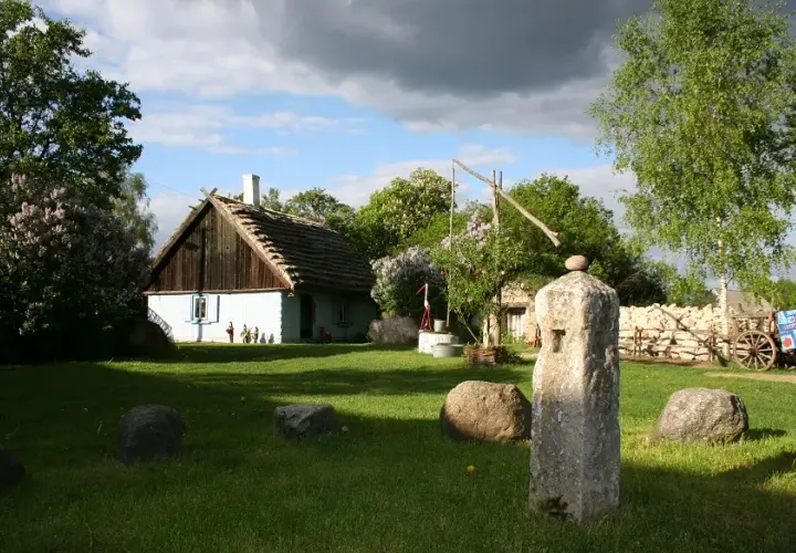 Skansen Niebowo: Odkryj fascynującą historię i unikalne atrakcje