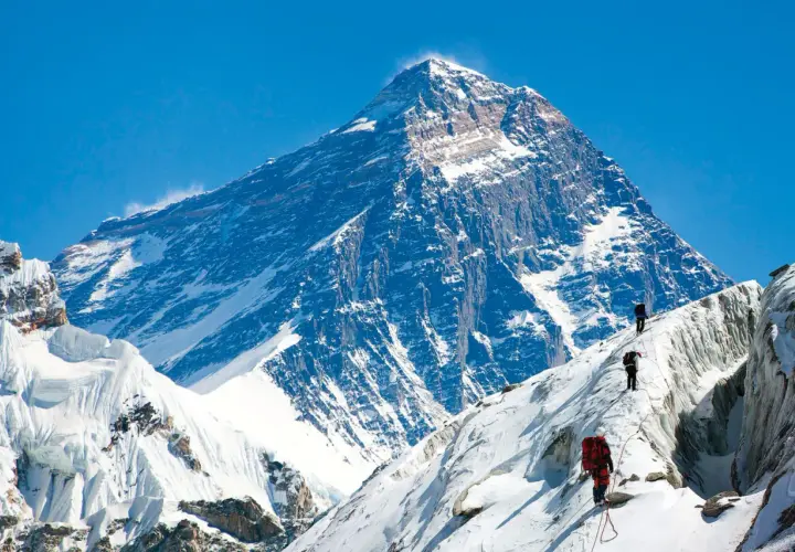 Mount Everest w jakim kraju? Odkryj tajemnice najwyższej góry świata