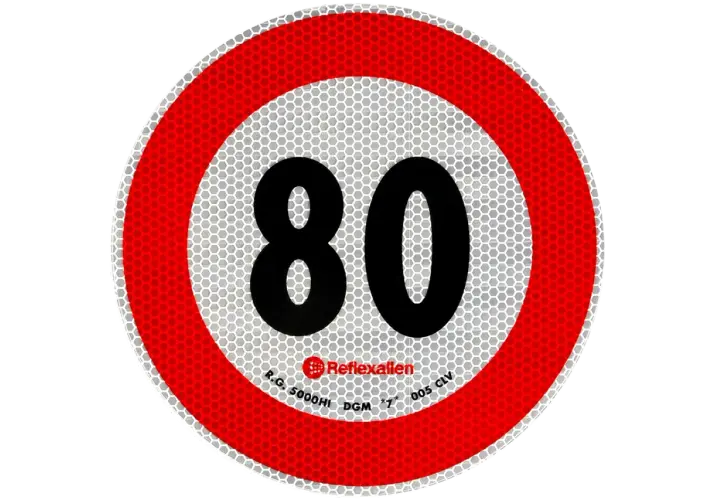 Autokary: 80 czy 100 km/h? Poznaj limity i uniknij kar!