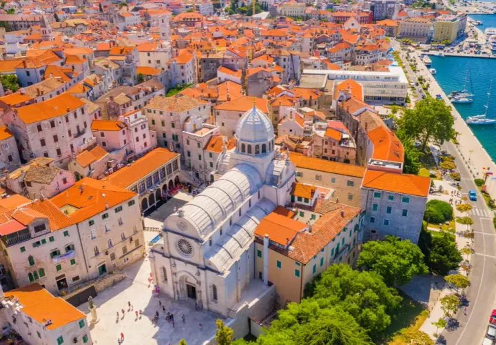 Szybenik atrakcje - odkryj ukryte skarby tego pięknego miasta