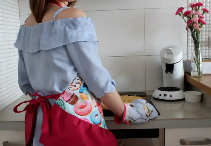 Jak spersonalizować fartuch kuchenny? Oto najciekawsze techniki