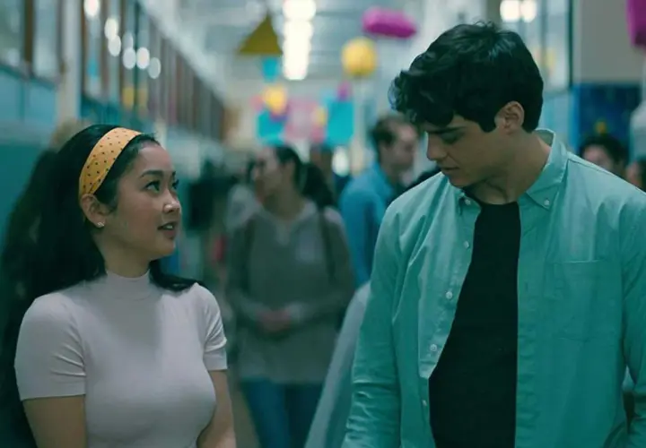Fajne filmy dla nastolatków: Przewodnik po hitach na Netflix i nie tylko