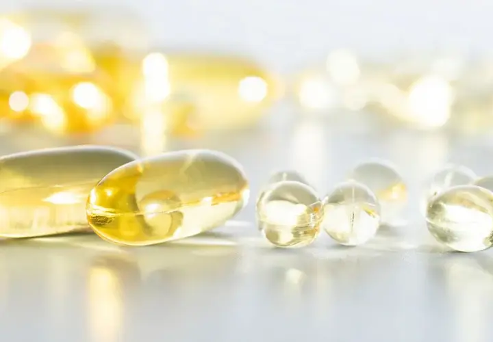 Omega 3 dla kobiet: 5 korzyści i jak suplementować