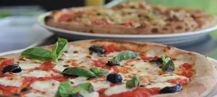 Gdzie zjeść w Neapolu: najlepsze pizzerie i lokalne specjały