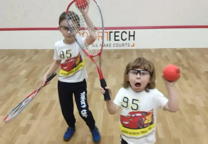 Squash Legionowo: Najlepsze oferty i zajęcia dla każdego gracza