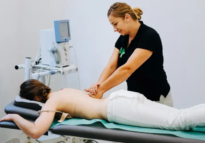 Fizjoterapia ambulatoryjna - co to znaczy i jak może pomóc?