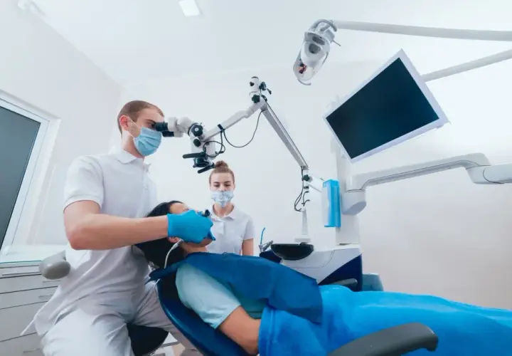 Dentysta NFZ jakie usługi? Sprawdź, co możesz zyskać bezpłatnie