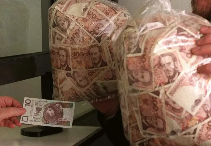 138 funtów w złotówkach - aktualna wartość po przeliczeniu