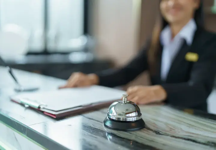 Czy w hotelu trzeba pokazać dowód? Ważne informacje dla gości