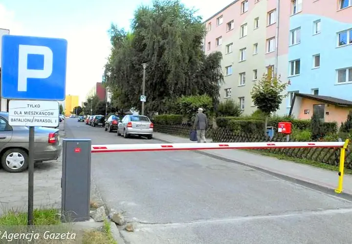 Jak otworzyć szlaban na osiedlu? Praktyczny poradnik dla każdego!