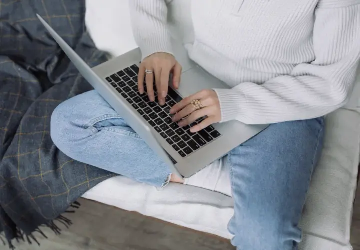 Najlepsze platformy rozrywkowe online dla polskich graczy: kompleksowy przegląd ofert i regulacji