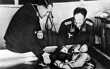 Medycyna III Rzeszy: Brutalne eksperymenty i zbrodnie nazistowskich lekarzy