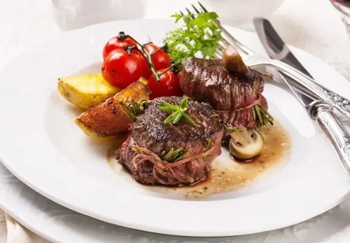 Przepis na obiad jak z restauracji, który zachwyci Twoich gości