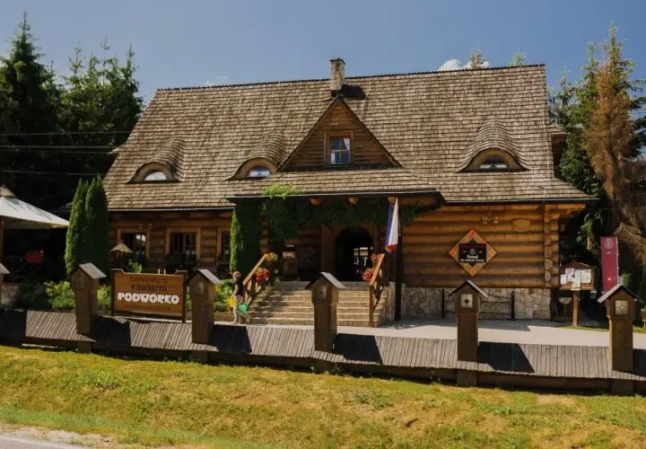 Gdzie zjeść w Wetlinie? Odkryj najlepsze restauracje i smaki
