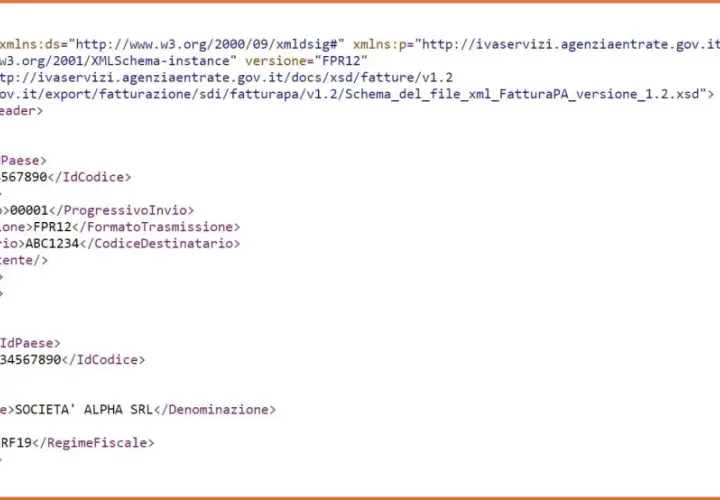 Codice XML per aprire fatture elettroniche, con dettagli su mittente, destinatario e dati anagrafici.