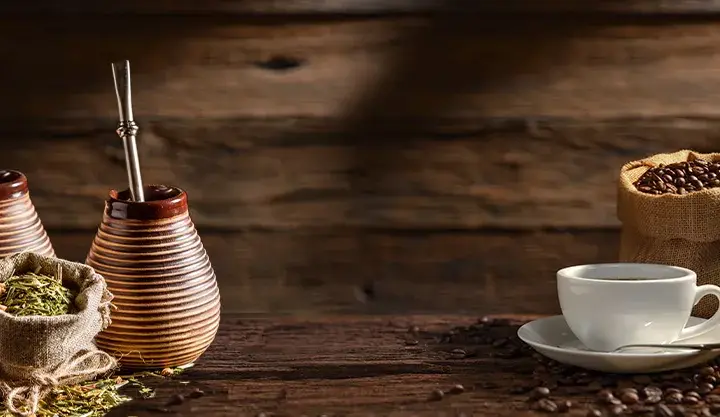 Yerba czy kawa: co wybrać dla lepszego zdrowia i energii?