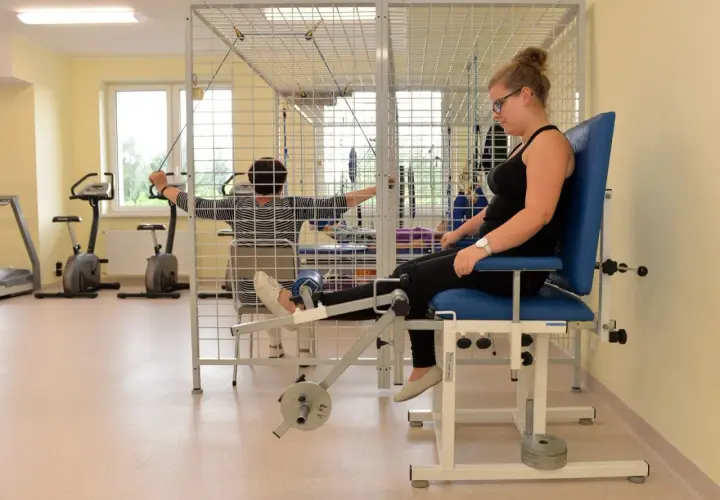 Łódź: Rehabilitacja NFZ przy Piotrkowskiej? Skróć czas oczekiwania!