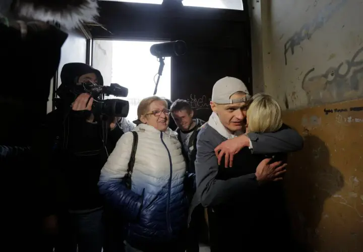Kiedy film o komendzie w TV? Sprawdź datę emisji i nie przegap!