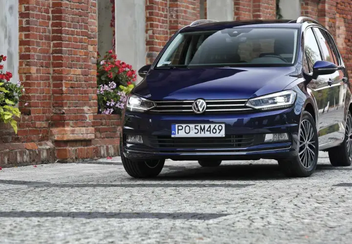 Pojemność baku VW Touran – co musisz wiedzieć przed podróżą