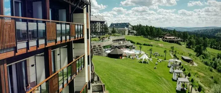 Ile pokoi ma hotel Arłamów? Sprawdź różnorodność ofert!