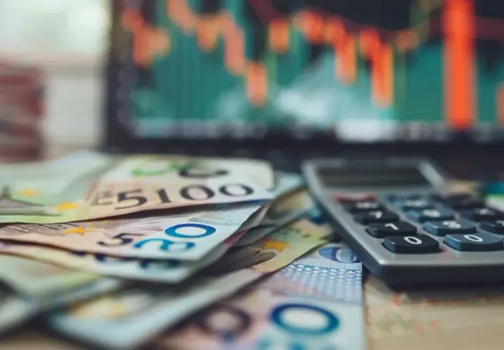 Ile kosztuje euro? Przewodnik po aktualnych cenach i trendach 