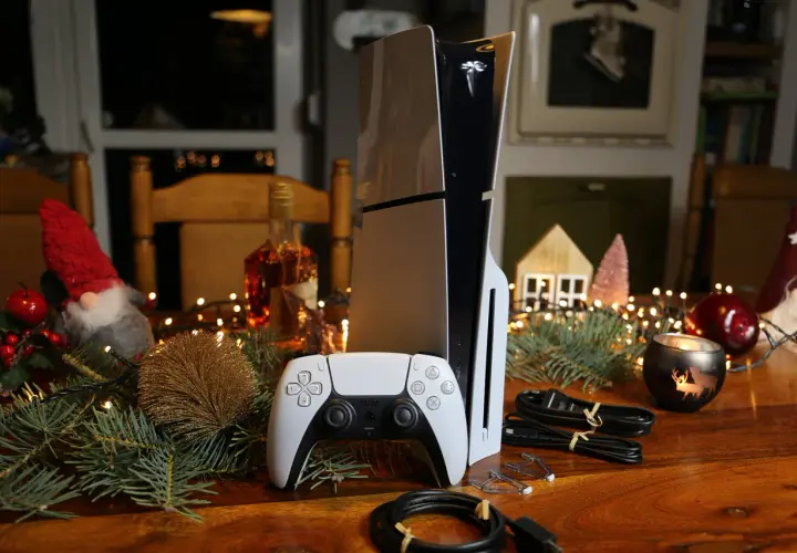 PS5 Slim vs. standardowa PS5: Chłodzenie wyniki zaskakują!