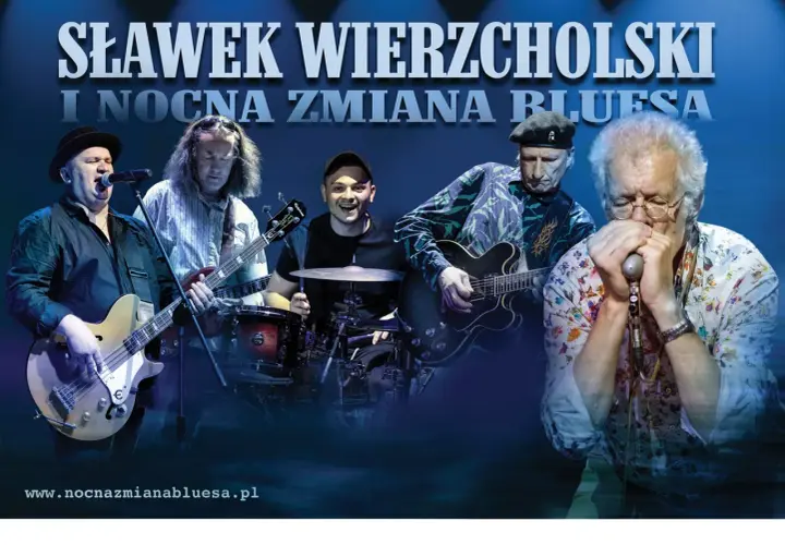 Zespół Sławka Wierzcholskiego i Nocna Zmiana Bluesa na scenie. Muzycy grają na gitarach, basie i perkusji, a Sławek Wierzcholski gra na harmonijce ustnej.