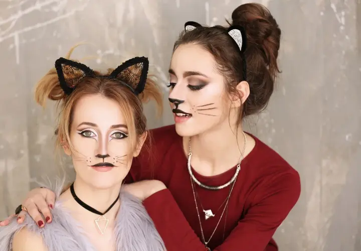 Ragazze con trucco da gatto, un facile trucco carnevale ragazza semplice per un look felino.