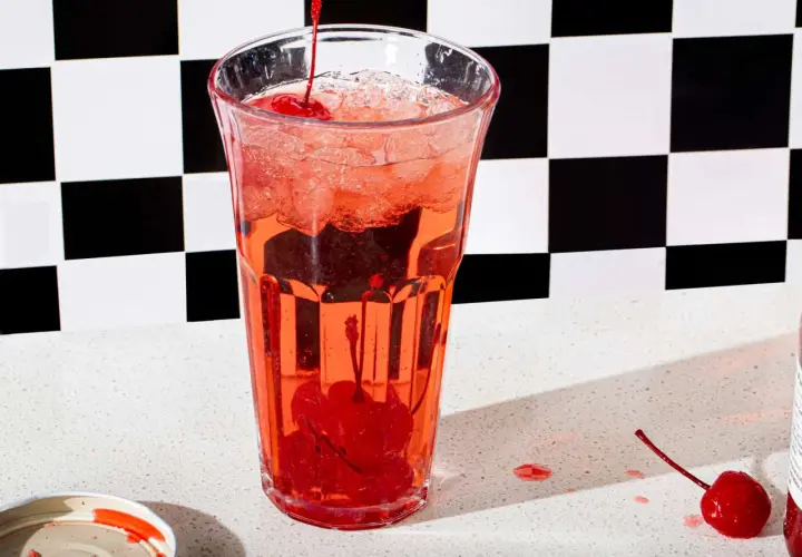 Jak przygotować idealny drink shirley temple – przepisy i historie