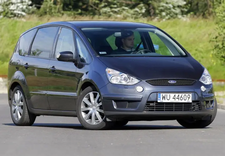 Ford S-Max jaki silnik wybrać? Porównanie opcji silnikowych