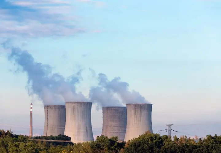 Ile energii wytwarza elektrownia atomowa? Zaskakujące dane i fakty