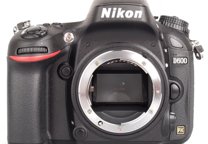 Najlepsze obiektywy do Nikon D600, które poprawią Twoje zdjęcia