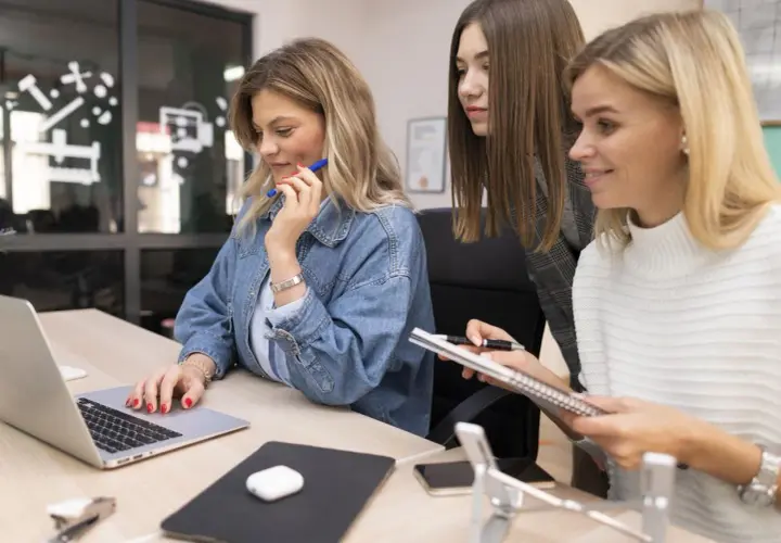 Twoja Przyszłość w E-commerce - Warszawskie Studia Podyplomowe
